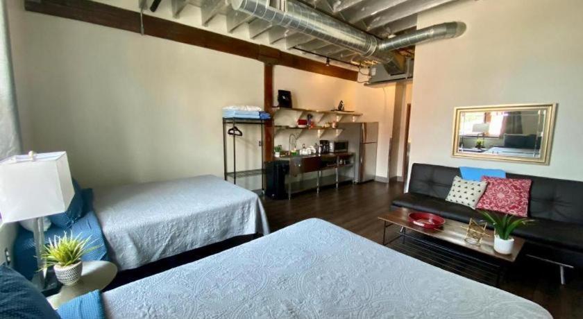 Nashville Downtown Hostel - Adults Only Exterior photo
